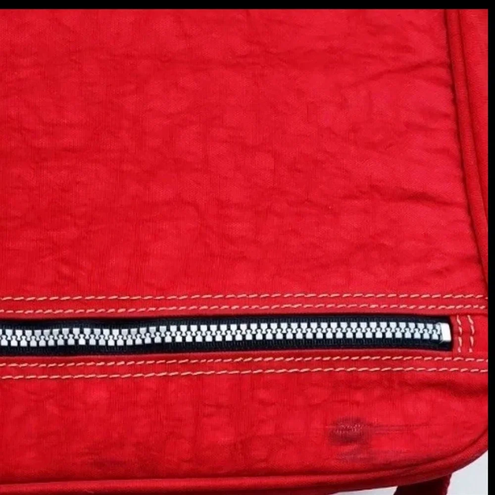 Kipling Vintage Private Transport Weekend Travel Messenger Bag - Red - Picture 5 of 14